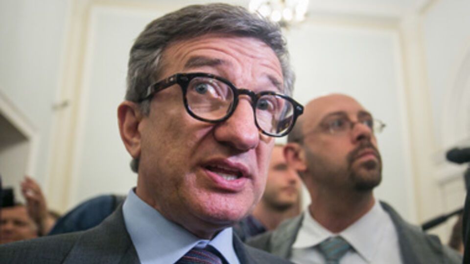 Сергей Тарута --- Мирные граждане, которые некогда работали в правоохранительных органах находятся в застенках и подвергаются пыткам