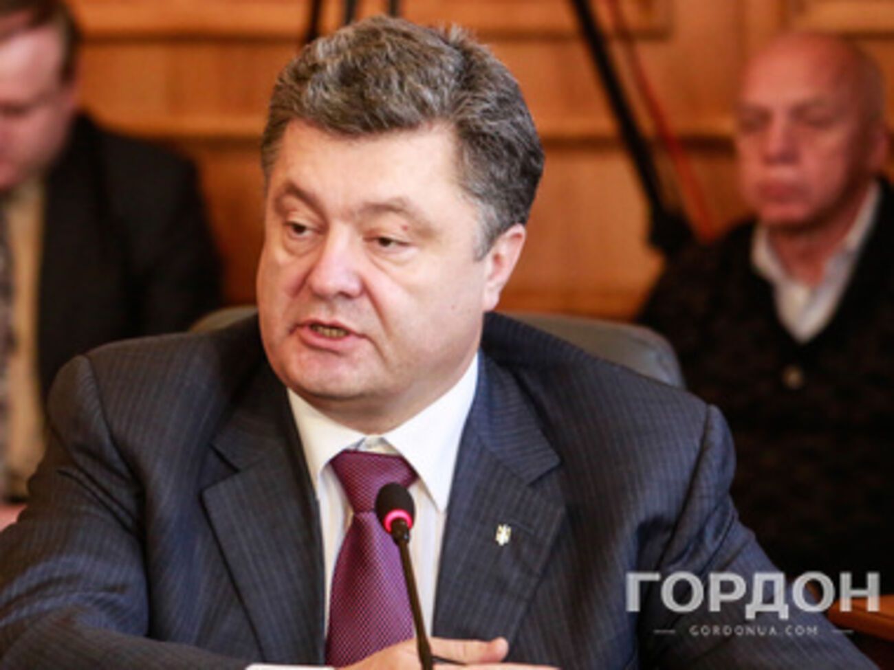 Порошенко: Перемирие позволяет подготовиться к дальнейшему военному противостоянию