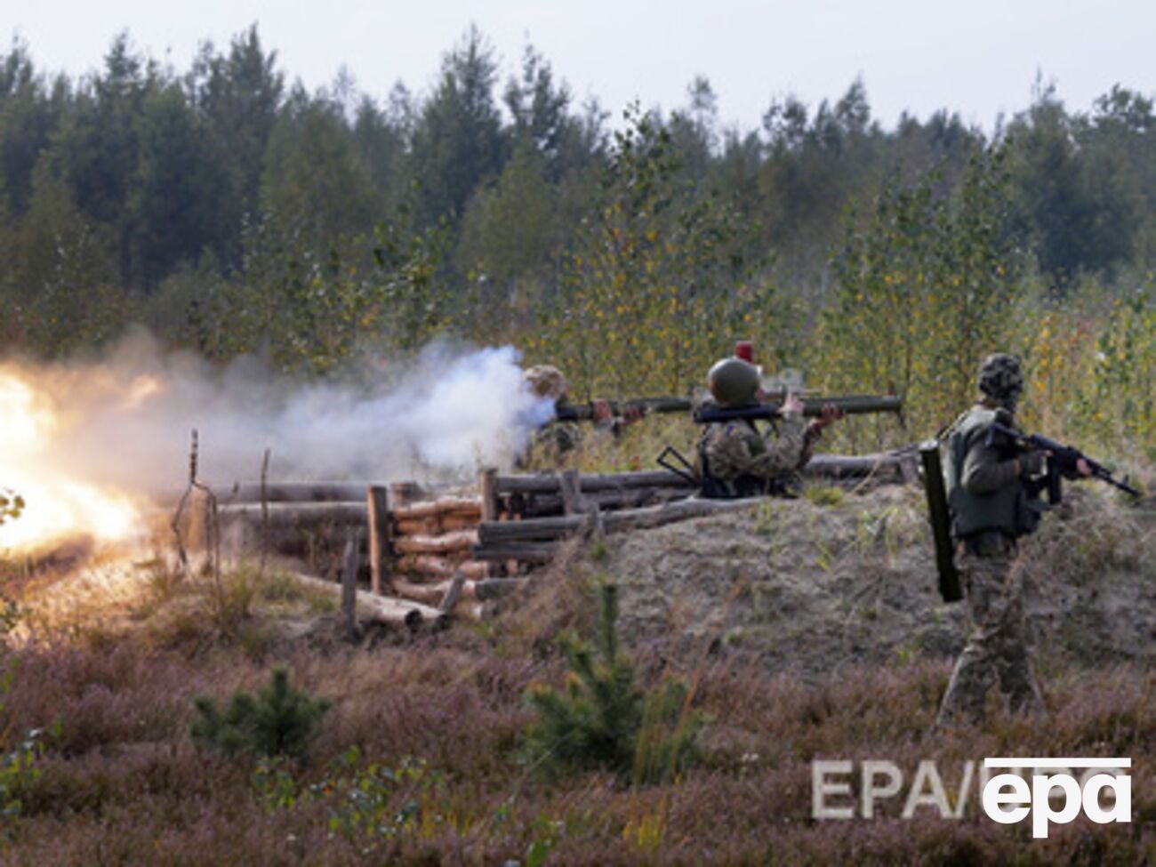 По данным "Информационного сопротивления", перемирие не соблюдается