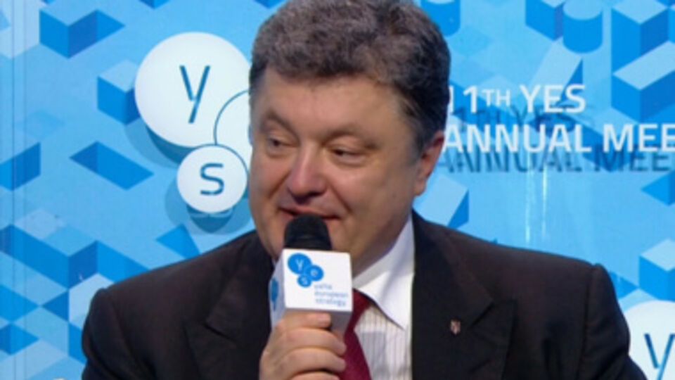 Коррупция парализовала украинское государство, заявил Порошенко