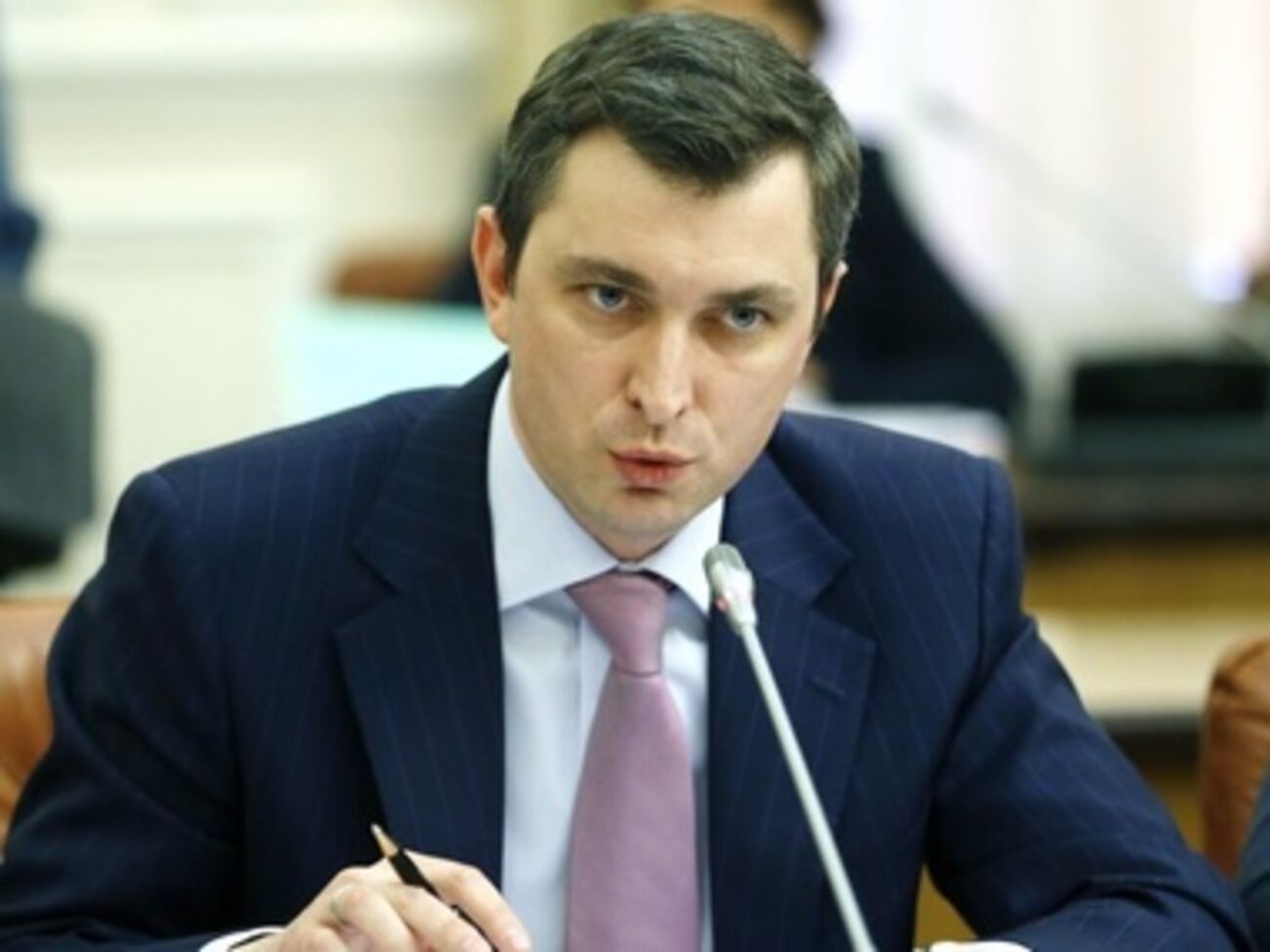 Белоус не увольняется с поста главы ГФС