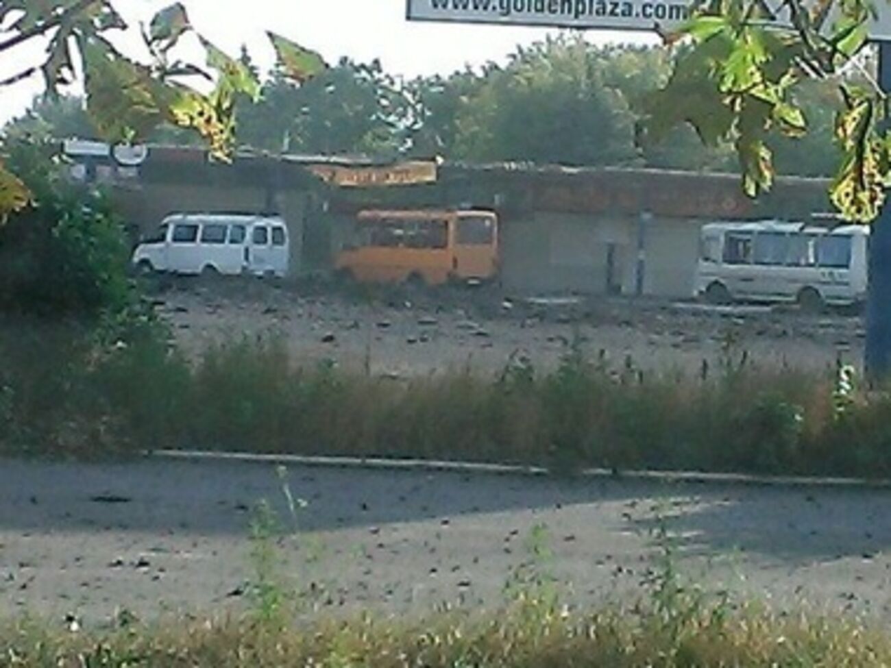 Из-за обстрела пострадали не менее семи человек