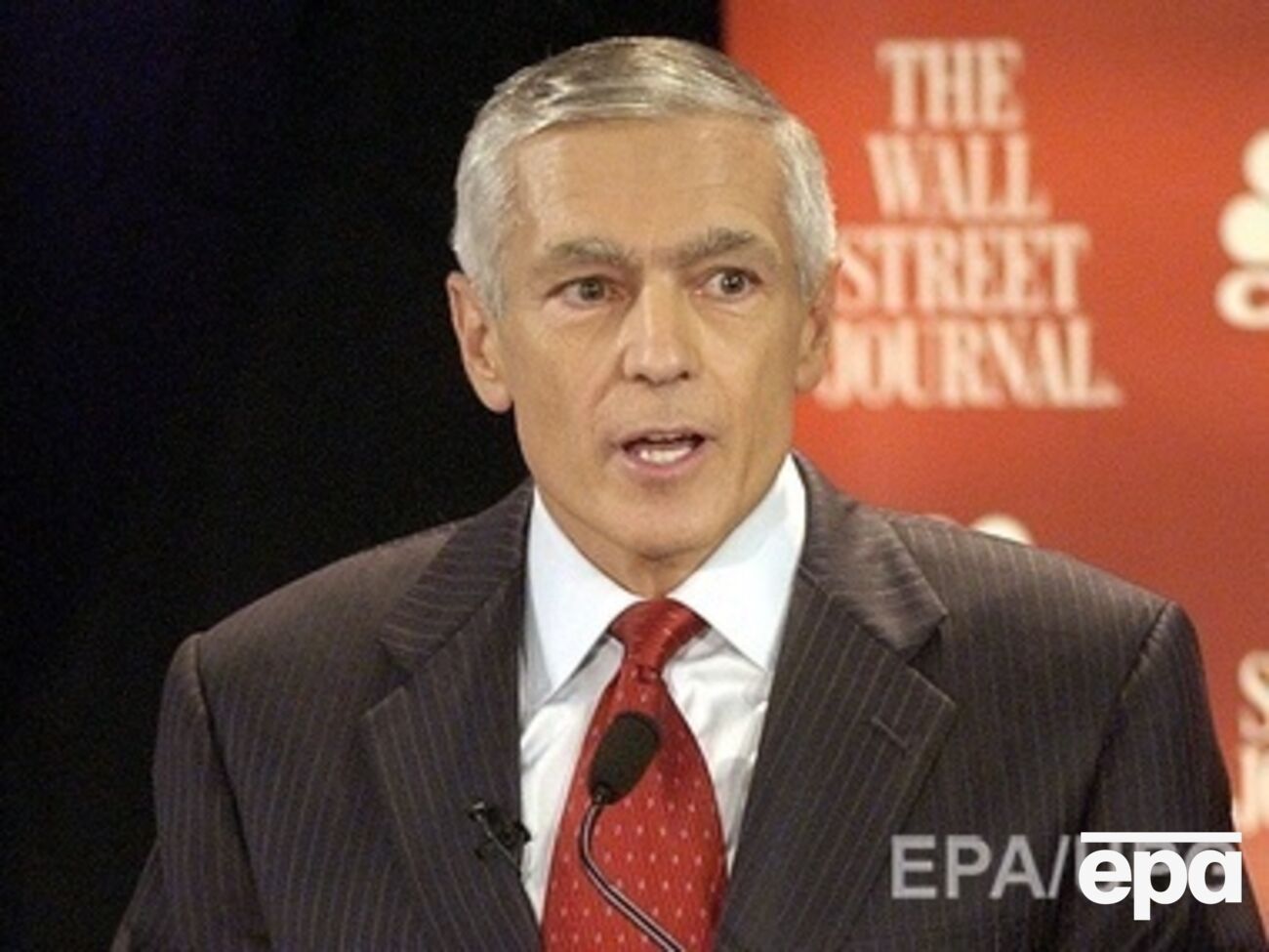 Кларк уверен, что конфликт на Донбассе не решить военным путем