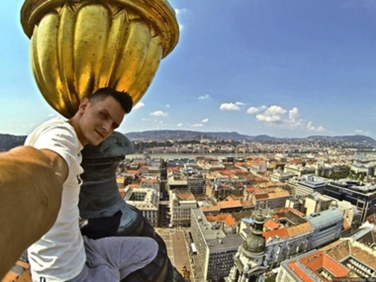 Будущий Владимир Владимирович Путин(Мустанг) на очередной высотке