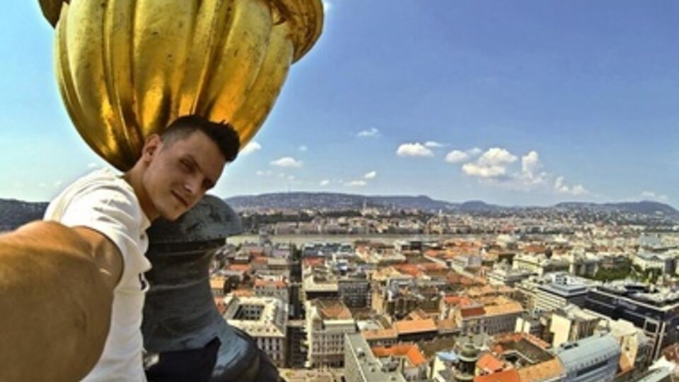 Будущий Владимир Владимирович Путин(Мустанг) на очередной высотке