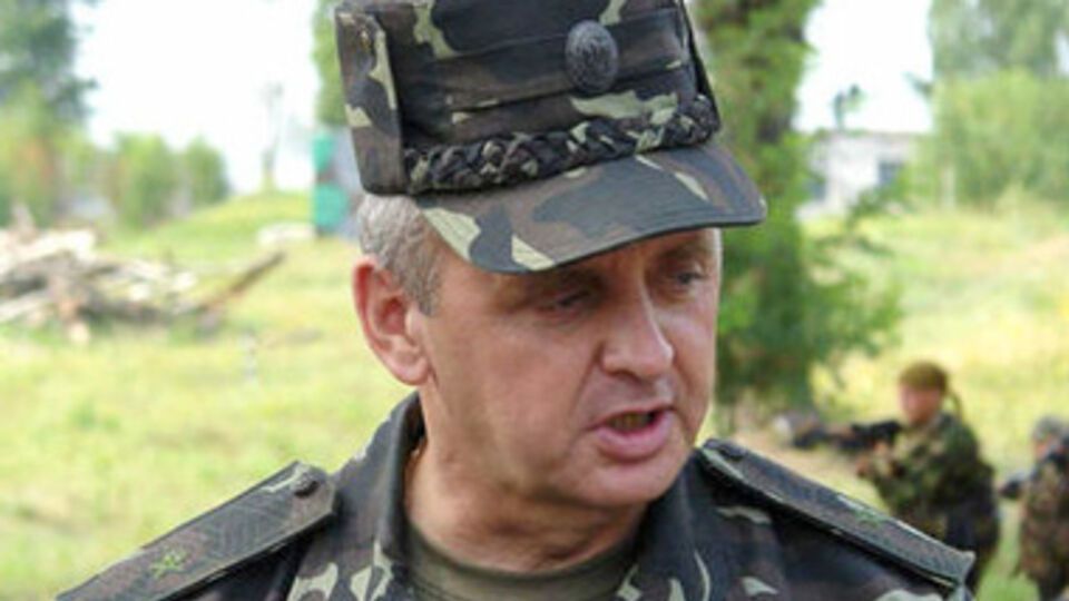 Муженко отстранили от командования АТО, утверждает Юрий Бутусов