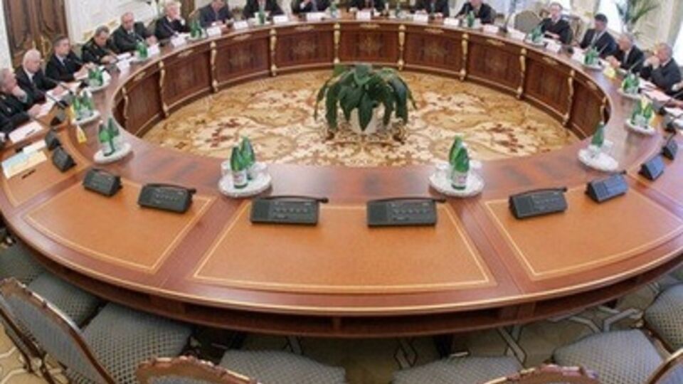 На заседании были приняты решения по совершенствованию системы закупок вооружений и военной техники