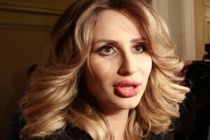 СМИ сообщили, что охрана звезды потребовала от украинских журналистов удалить ее снимки