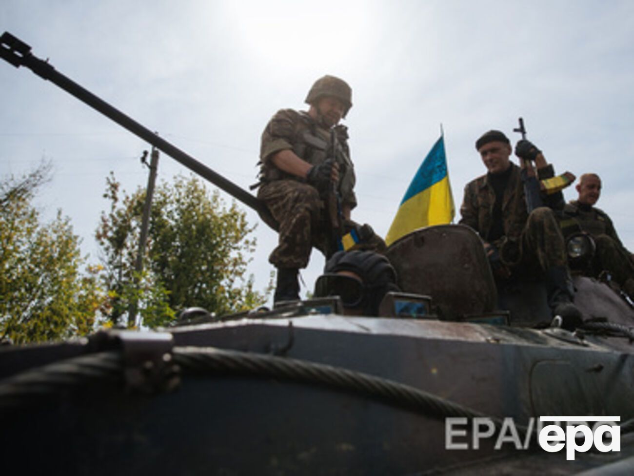 Силовики уничтожили три вражеских танка