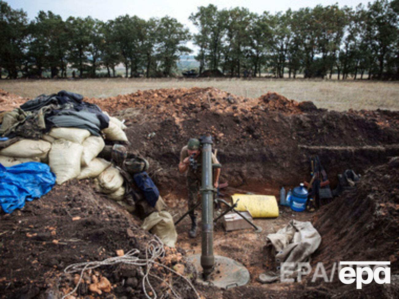 Боевиков могут снабжать наличной гривной, вывезенной из Крыма