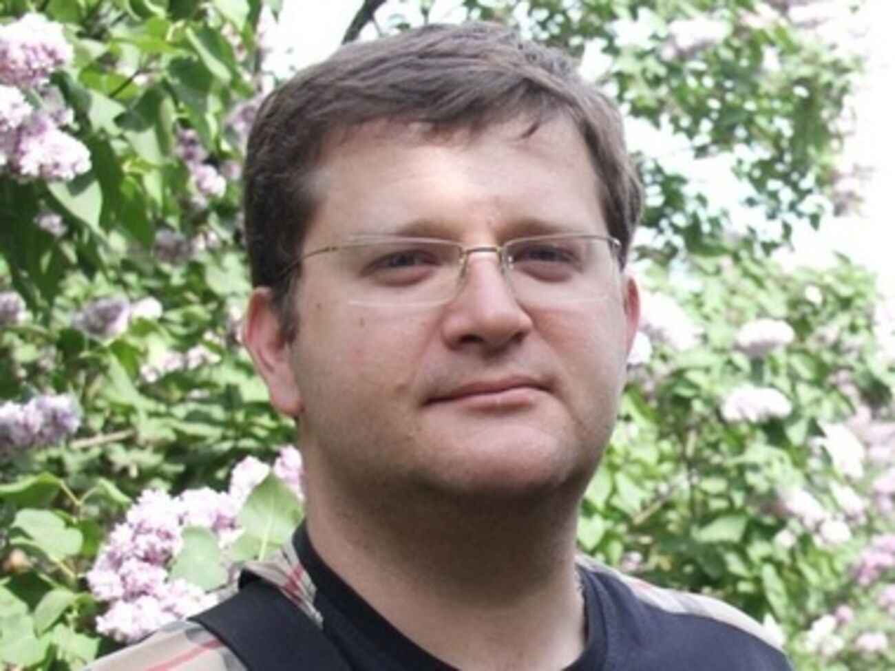 Владимир Арьев: По поводу Топаза: сидит. Никто не выпускал и не собирается