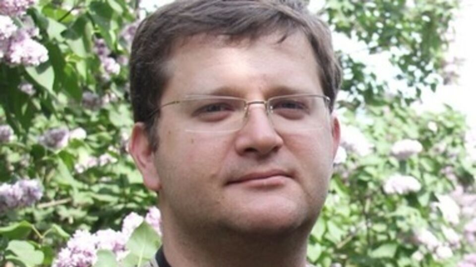 Владимир Арьев: По поводу Топаза: сидит. Никто не выпускал и не собирается