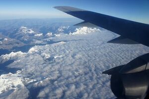 Туры всех клиентов, кто находится за границей, не отменяются, заявили в компании