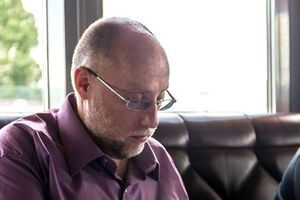 Евгений Гендин: Потом понял, что, собственно, не имеет особого значения, кто где