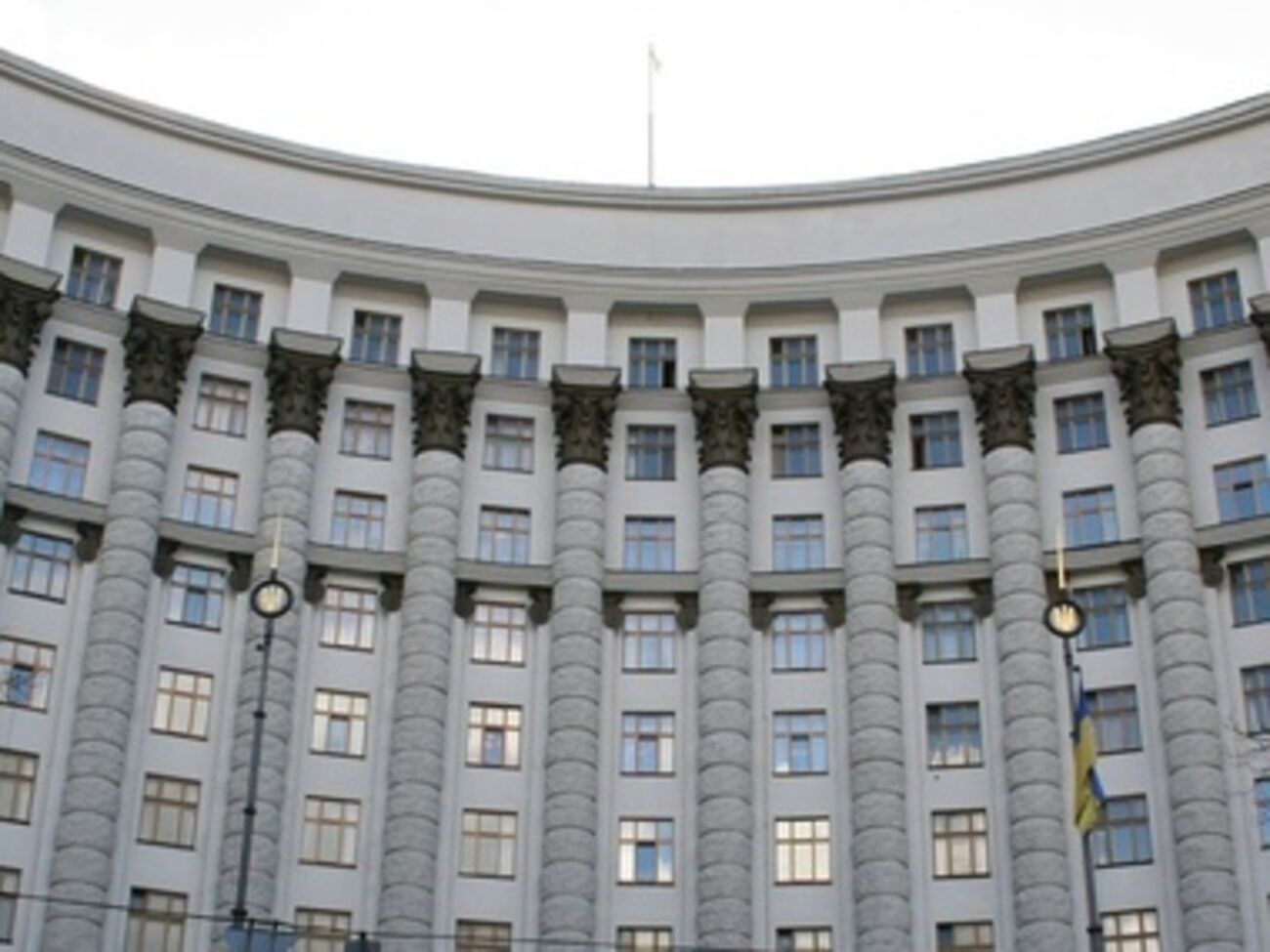 Кабмин реорганизовал структуру госслужб с контролирующими функциями