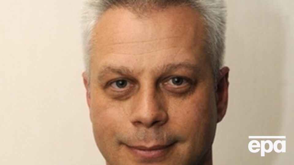 Силы АТО отбивают атаки террористов, заявил Лысенко