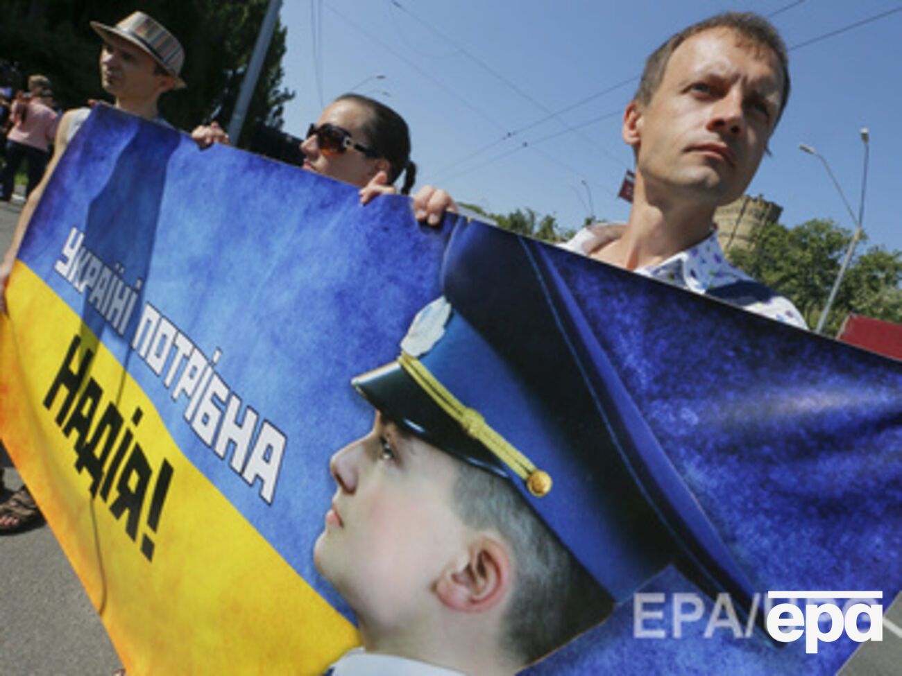 Савченко оставили под стражей