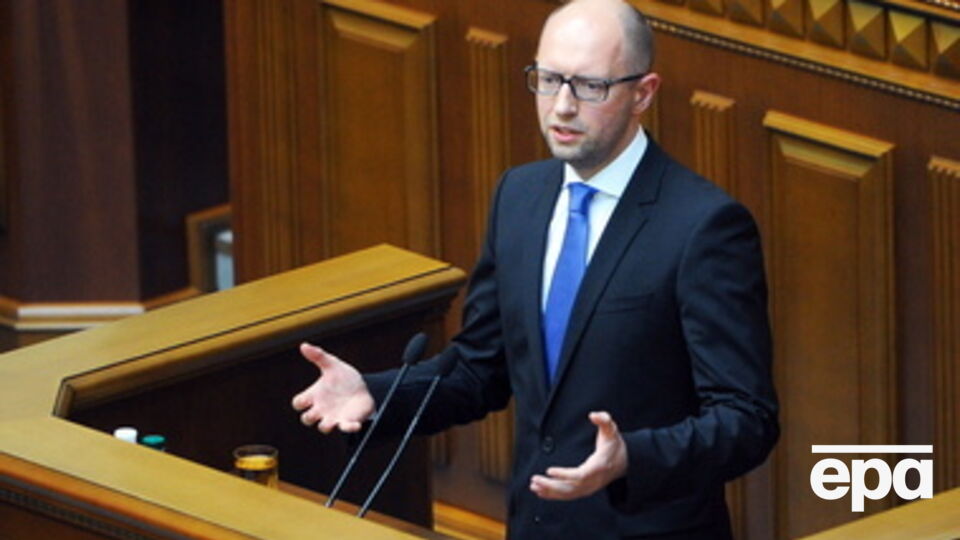 Яценюк требует принять правительственный законопроект о налоговой реформе в ближайшее время