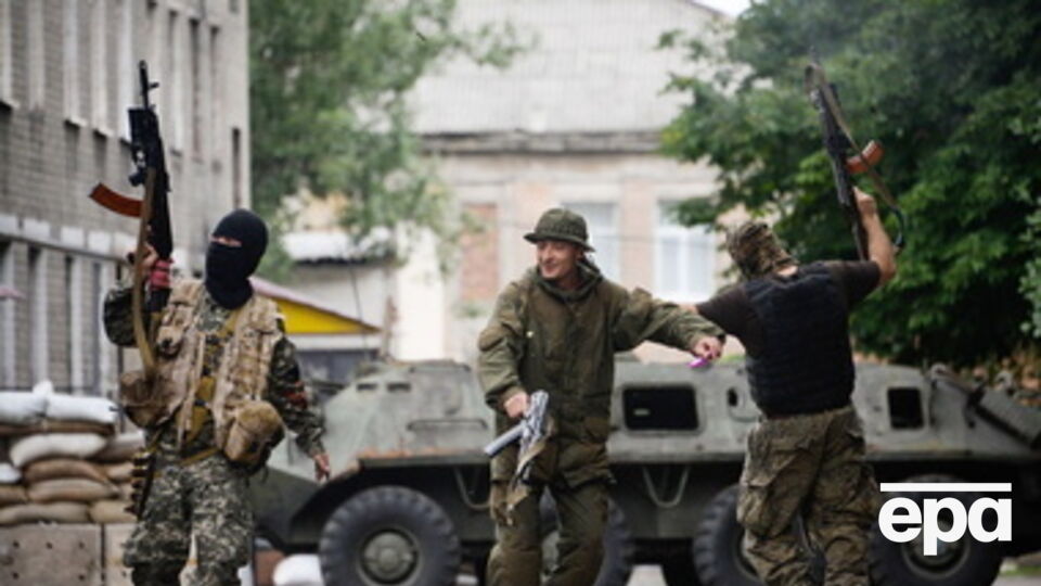 Боевики продолжают вести огонь