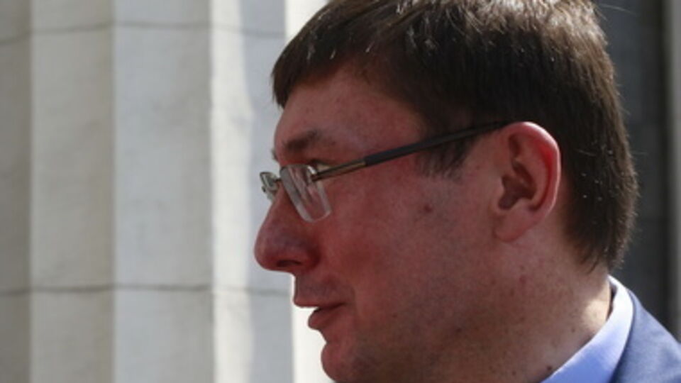 Украина не сделала никаких уступок в вопросах своей территориальной целостности и государственного устройства, уверен Луценко