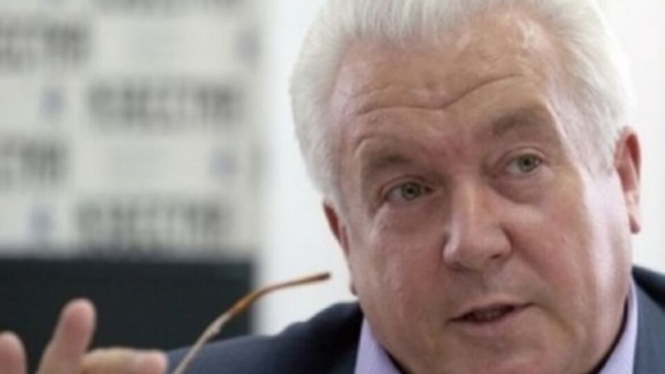 Во главе делегации усадили Владимира Олейника