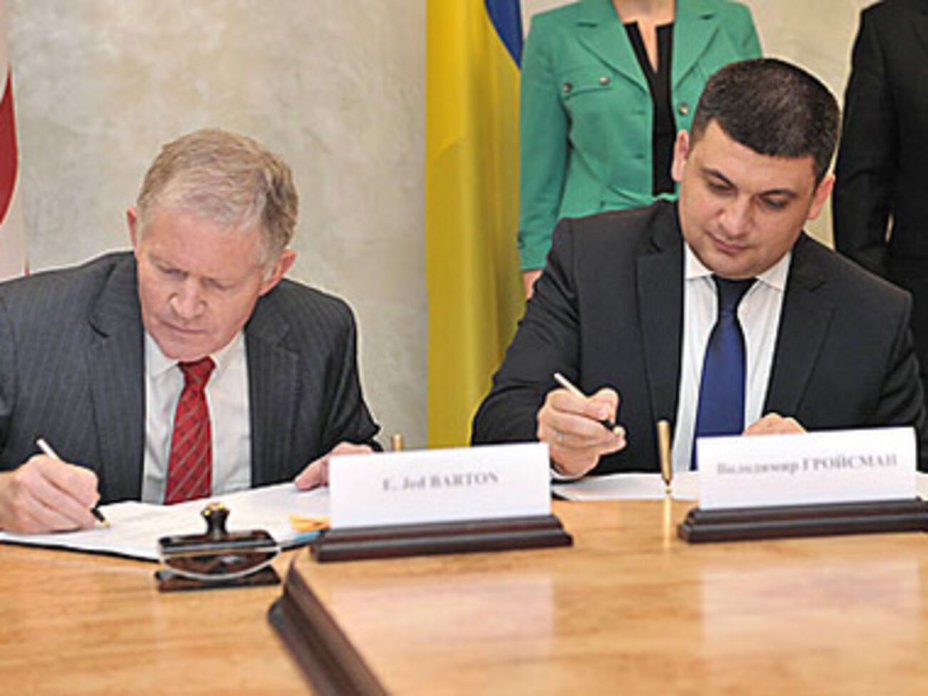Джед Бартон и Владимир Гройсман подписали соглашение сегодня