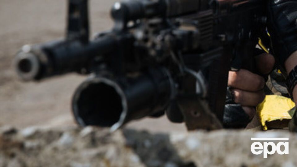 Один из бойцов на блокпосту получил ранение