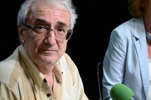 Владимир Корсунский: Это история лгуна, который все время врет, врет, врет, и ему кажется, что все вокруг тоже врут