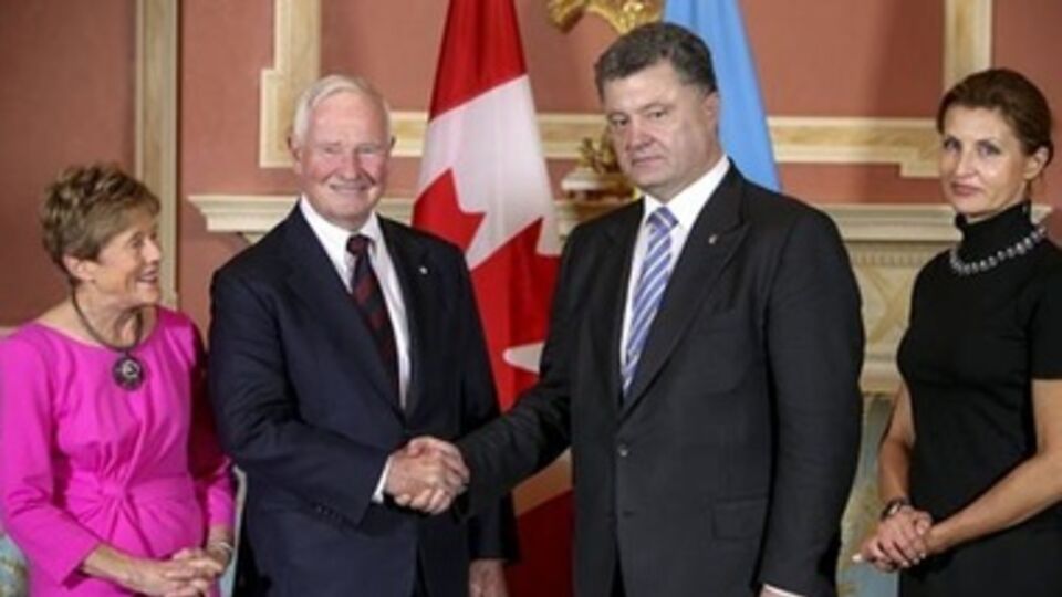 Порошенко поблагодарил канадцев за политическую поддержку и экономическую помощь Украине