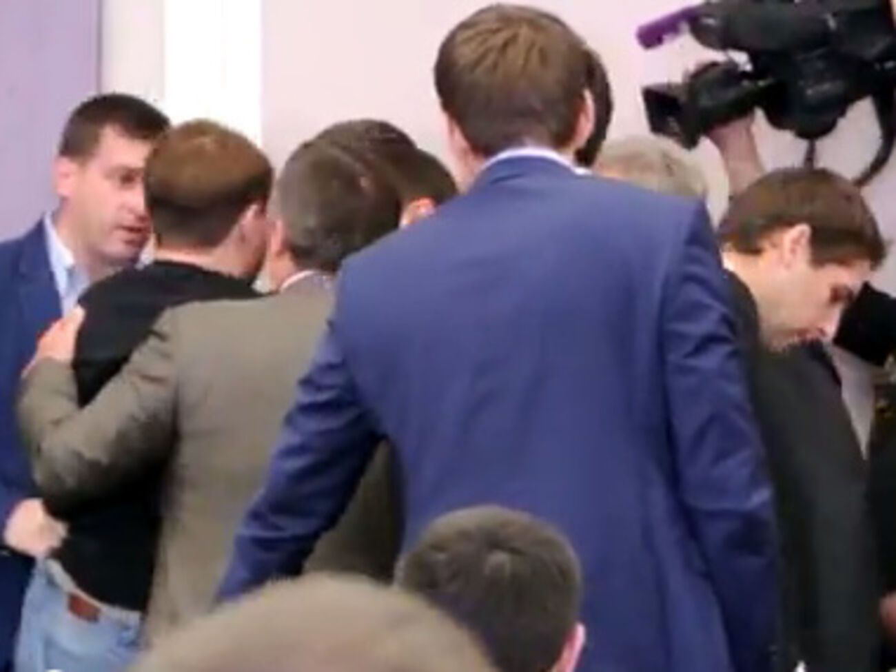 Стычка быстро закончилась