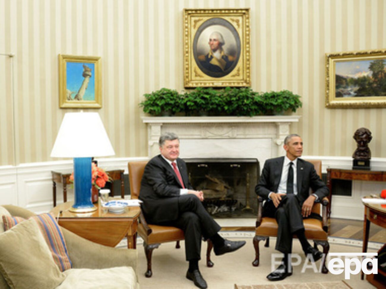 Пока Порошенко встречался с Обамой, комитет по иностранным делам Сената США сделал Украине приятный сюрприз.