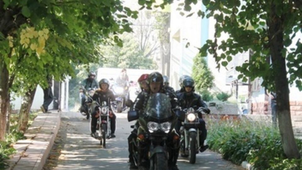 Ранее винницкие байкеры собственными силами отремонтировали БРДМ и передали его в зону АТО