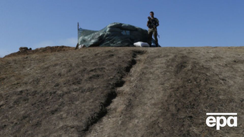 Местные жители разобрали один из блокпостов украинской армии