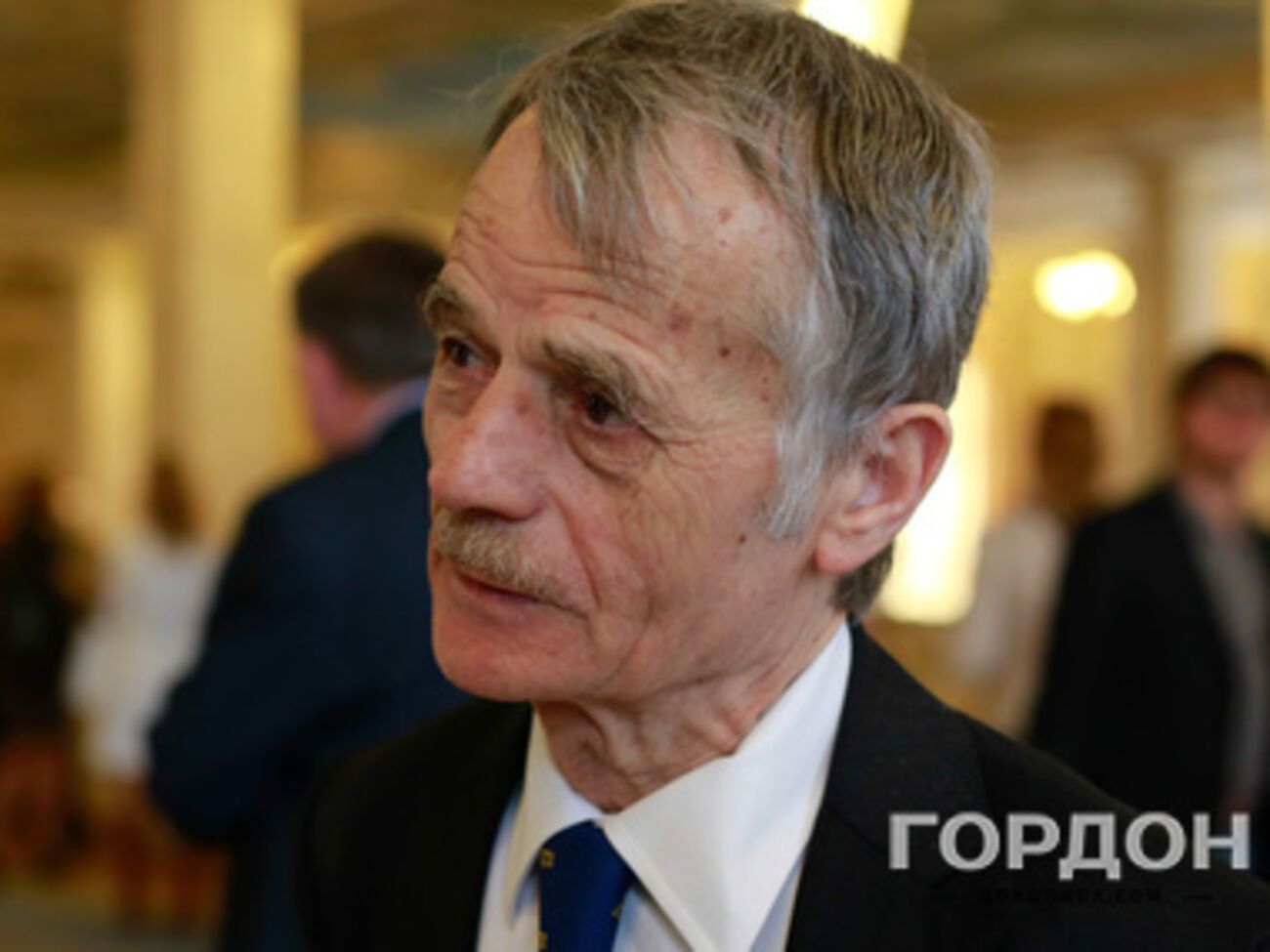 Джемилев заявляет о преследованиях крымских татар по национальному признаку