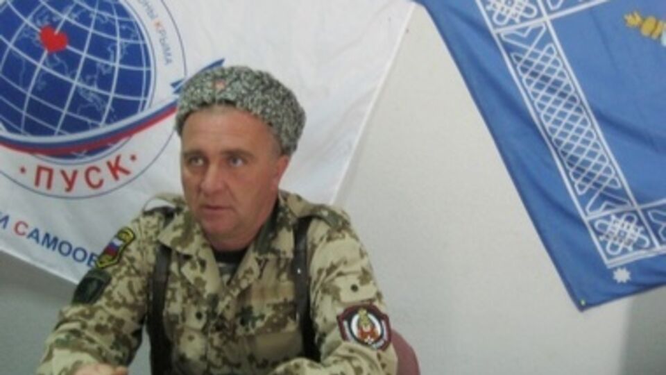 Новоизбранный "военком" Ровенек Кулькин раньше был шахтером. Женат, имеет двоих детей