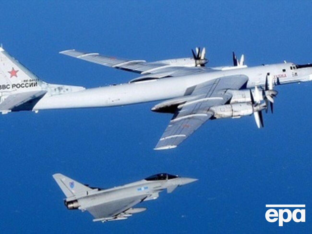 Российские бомбардировщики Ту-95 находились в непосредственной близости от воздушного пространства Великобритании