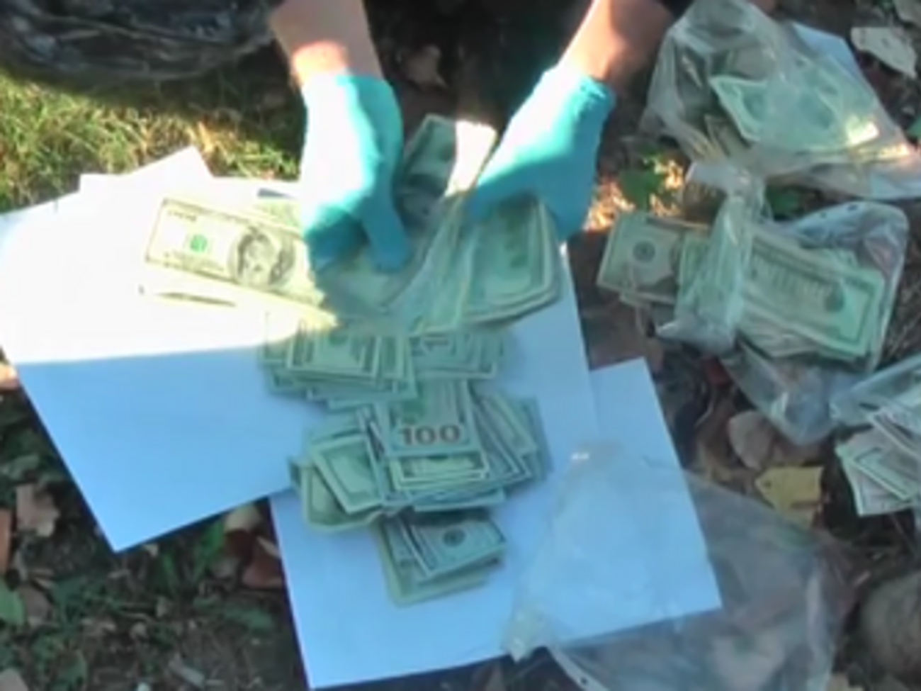 Взятку изымают при понятых