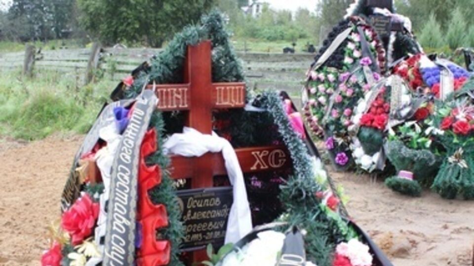 В России жулики пытаются делать "бизнес" на убитых в Украине солдатах