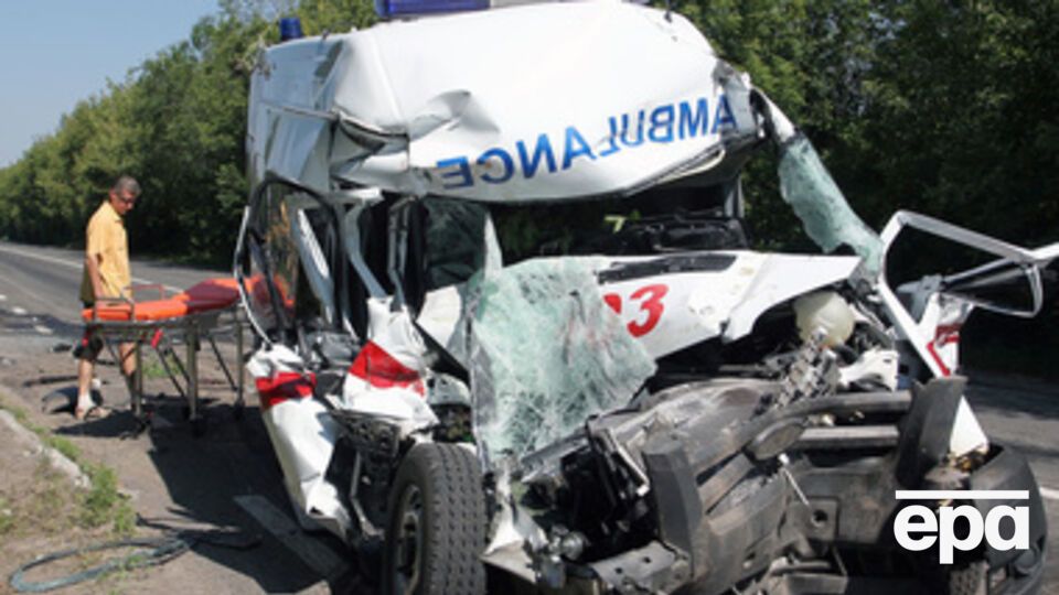 Российские военные проигнорировали опознавательные знаки на машинах