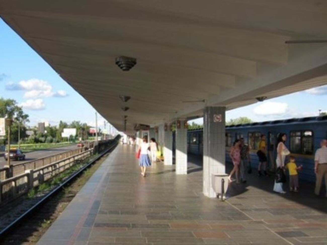 Специалисты ищут взрывчатку