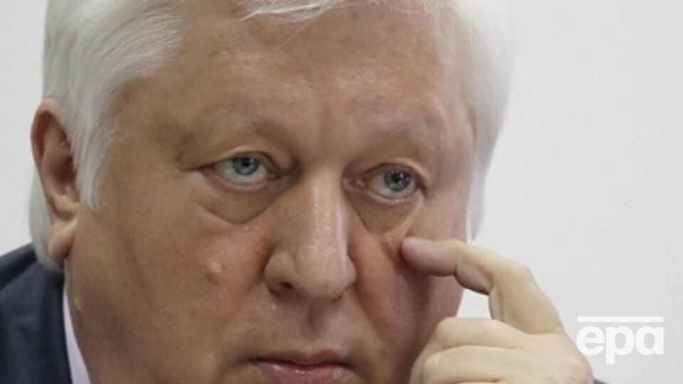 В отношении Виктора Пшонки, который, предположительно, скрывается в России, в Украине открыто несколько уголовных производств