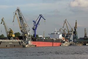 Прокуратура: Южная таможня незаконно продала ДТ и бензин общей стоимостью более 10 млрд грн