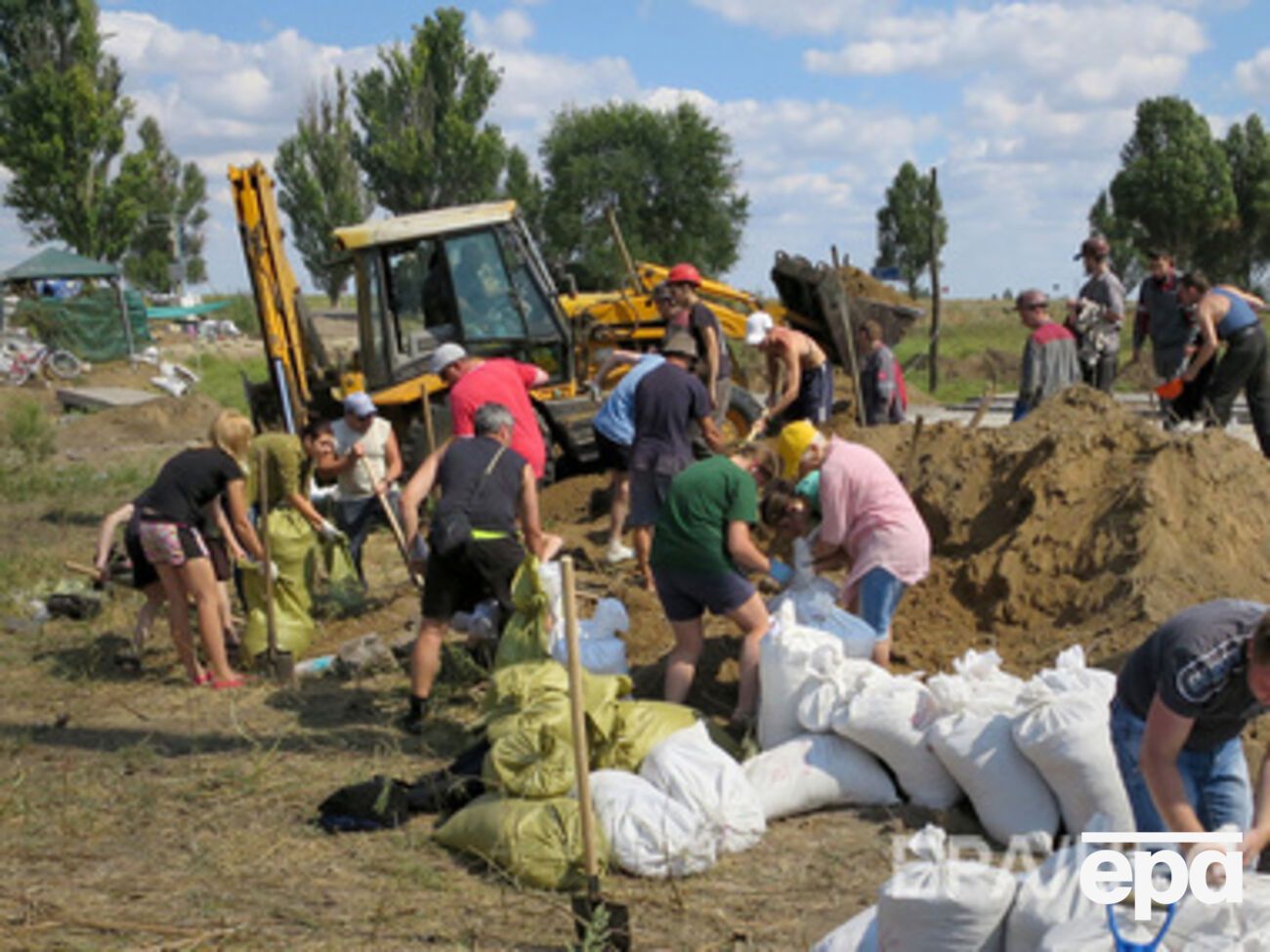 Мариуполь укрепляется