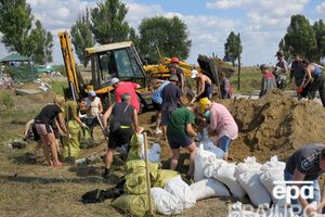 Мариуполь укрепляется
