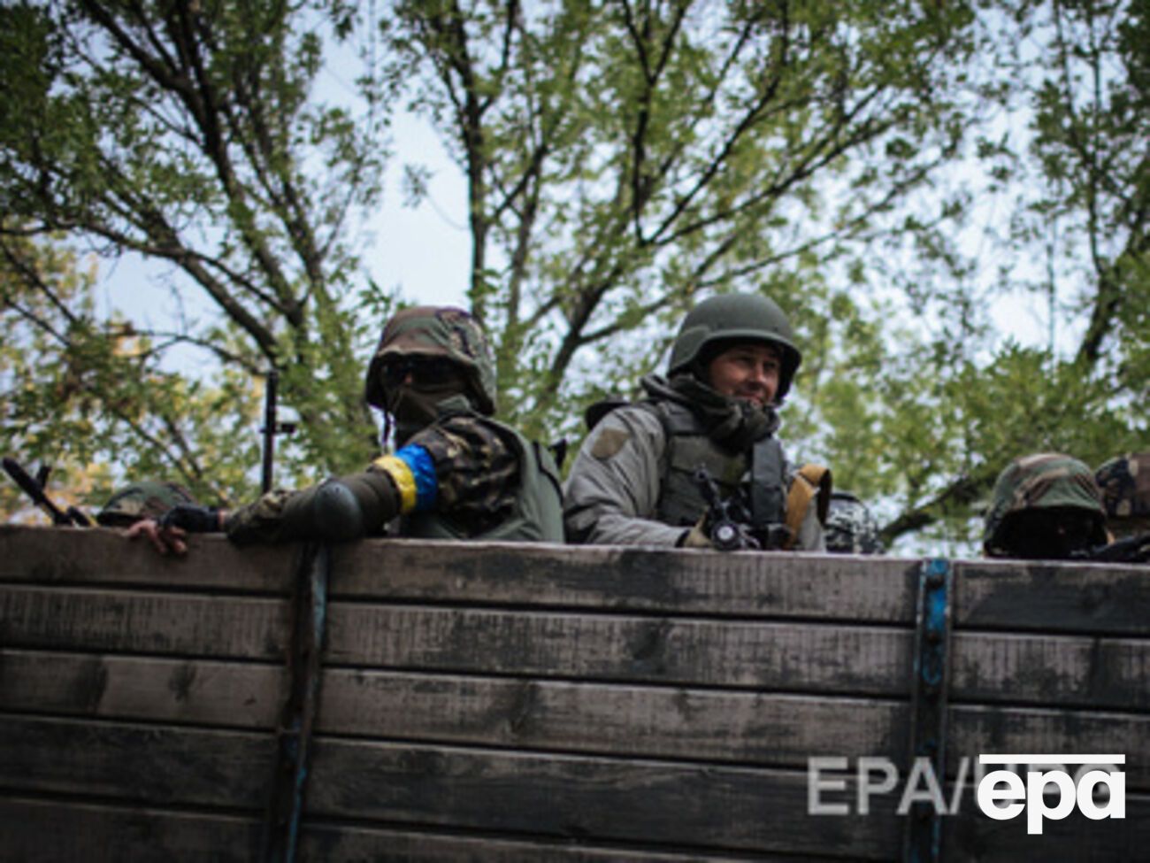 Силы АТО проводят маневры, чтобы не допустить окружение