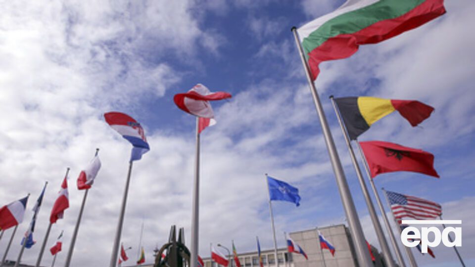 В НАТО обсуждают новую стратегию отношений с РФ