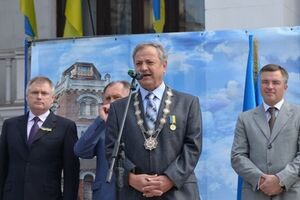 Мэр Хотлубей: Мы все объединились, чтобы не допустить агрессора в Мариуполь