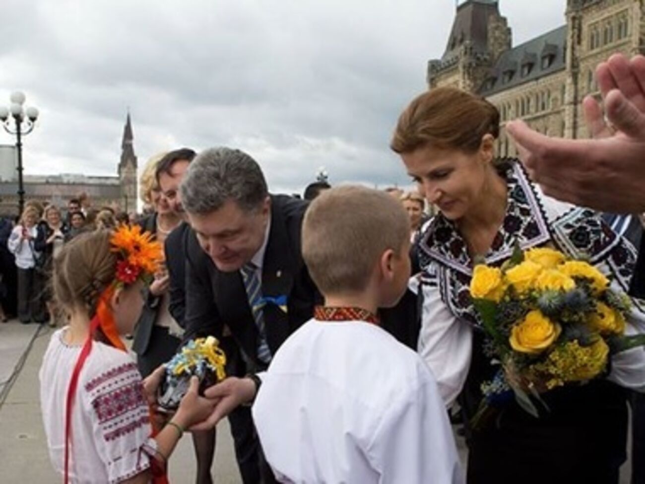 Порошенко поздравил всех с Международным днем мира