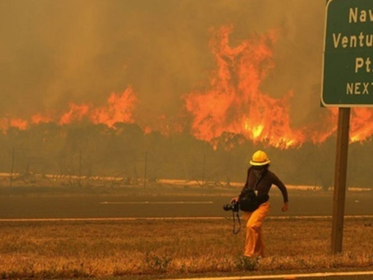 В случае чрезвычайной ситуации гражданам Украины советуют обращаться в службу спасения США