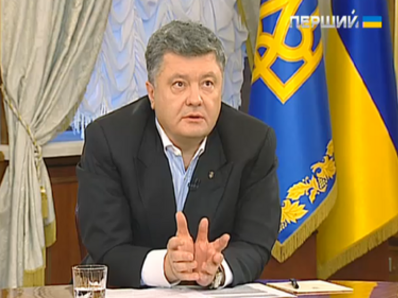 Порошенко собирается выиграть войну не только военными способами
